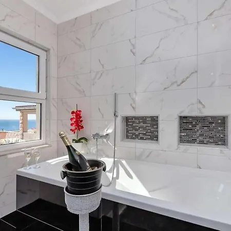 Apartman Novi Moderan Stan S Pogledom Na More-