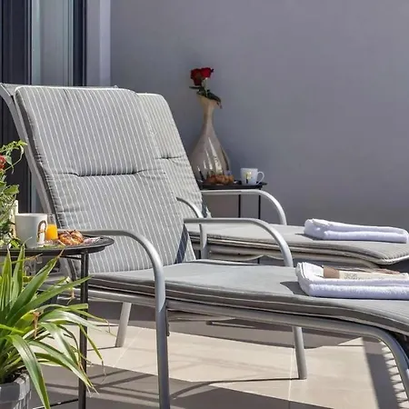 Apartman Novi Moderan Stan S Pogledom Na More-